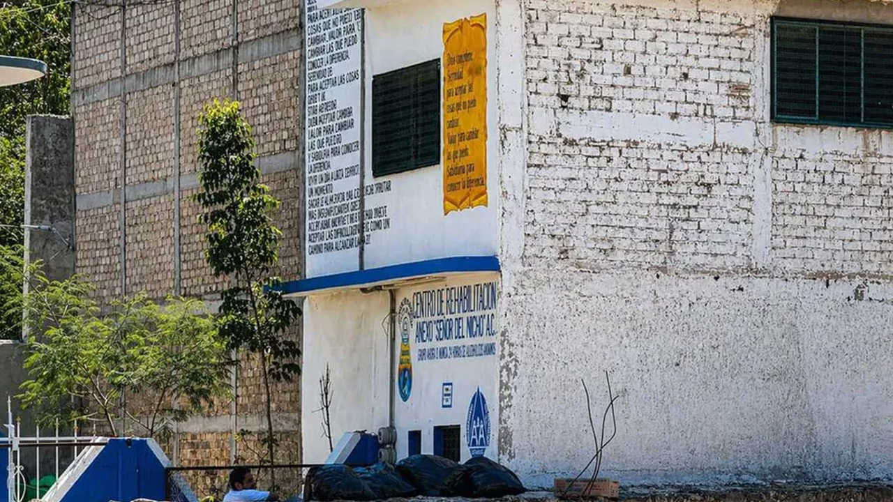 Más de 80 internos escaparon del centro de rehabilitación “Señor del Nicho” en Tlapa, Guerrero.