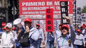 Trabajadores marchando en CdMx el 1 de mayo