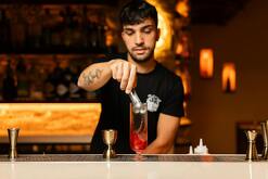 Operativos en bares del Centro de Saltillo dejaron sanciones y desalojos. Autoridades advierten que continuarán.