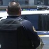 Policías detienen a sujeto que entró armado a un edificio en avenida Insurgentes.