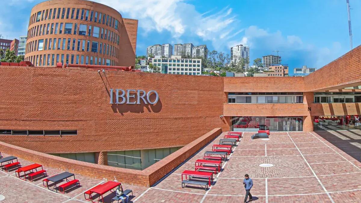 Instalaciones de la universidad Ibero para estudiar medicina en Puebla