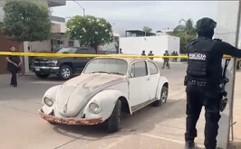 Autoridades respondiendo al llamado de auxilio por un asesinato en Sinaloa.