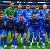 Erik Lira salió como capitán en su posible último partido con Cruz Azul.