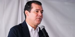 iego Monraz pide a la alcaldesa de Tlaquepaque investigar denuncias de trabajadores sobre condicionamientos laborales y cobros irregulares.
