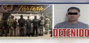 policías con un detenido por venta de cristal en coronango