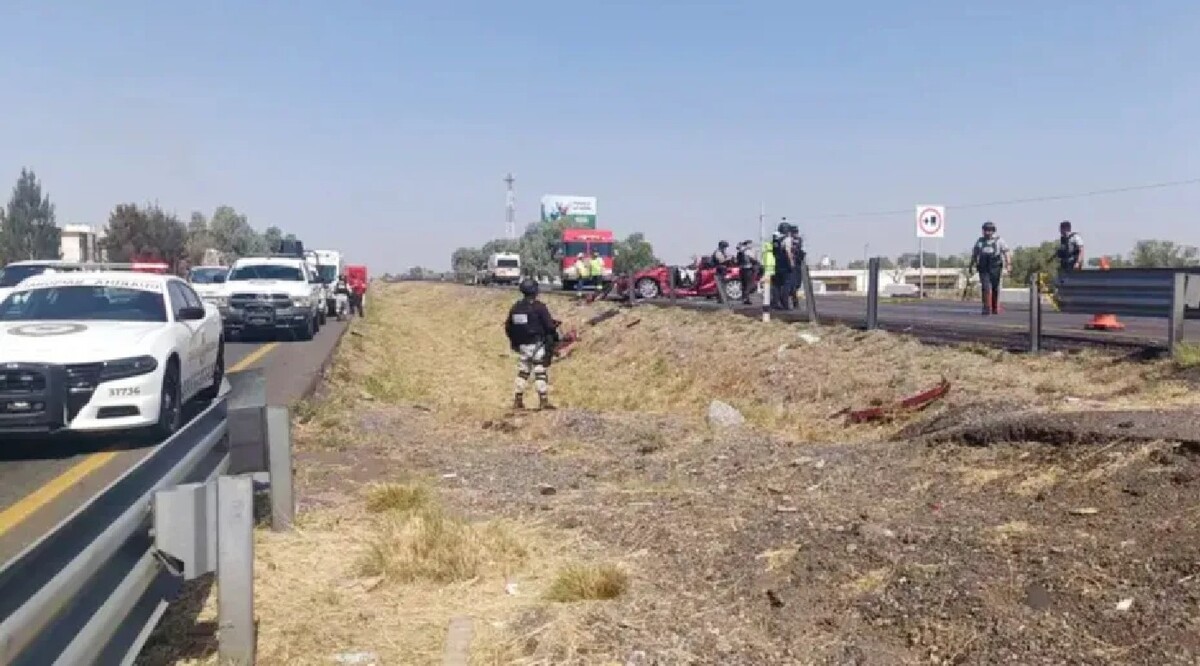 El percance ocurrió alrededor de las 9:00 horas, en el kilómetro 40 del tramo que conecta Querétaro con Salamanca.