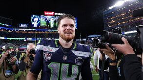 Sam Darnold con Seattle Seahawks en un partido de NFL.