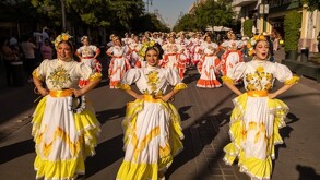 Al ritmo del mariachi y con un mismo objetivo, cerca de dos mil bailarines se reunieron este 2 de mayo para protagonizar una coreografía monumental.