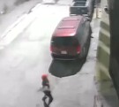 Autoridades ya analizan el video para determinar la identidad del individuo