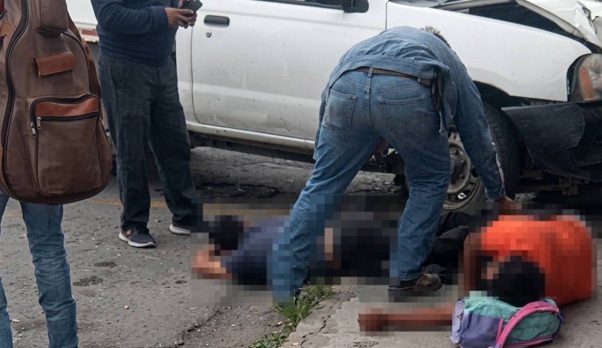 Dos hombres fueron atropellados en el Centro de Saltillo; testigos relatan cómo ocurrió el accidente y la detención del conductor.