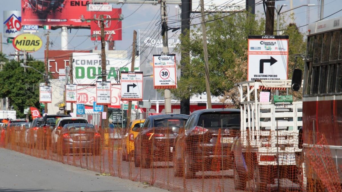 Foto del sistema vial en construcción.