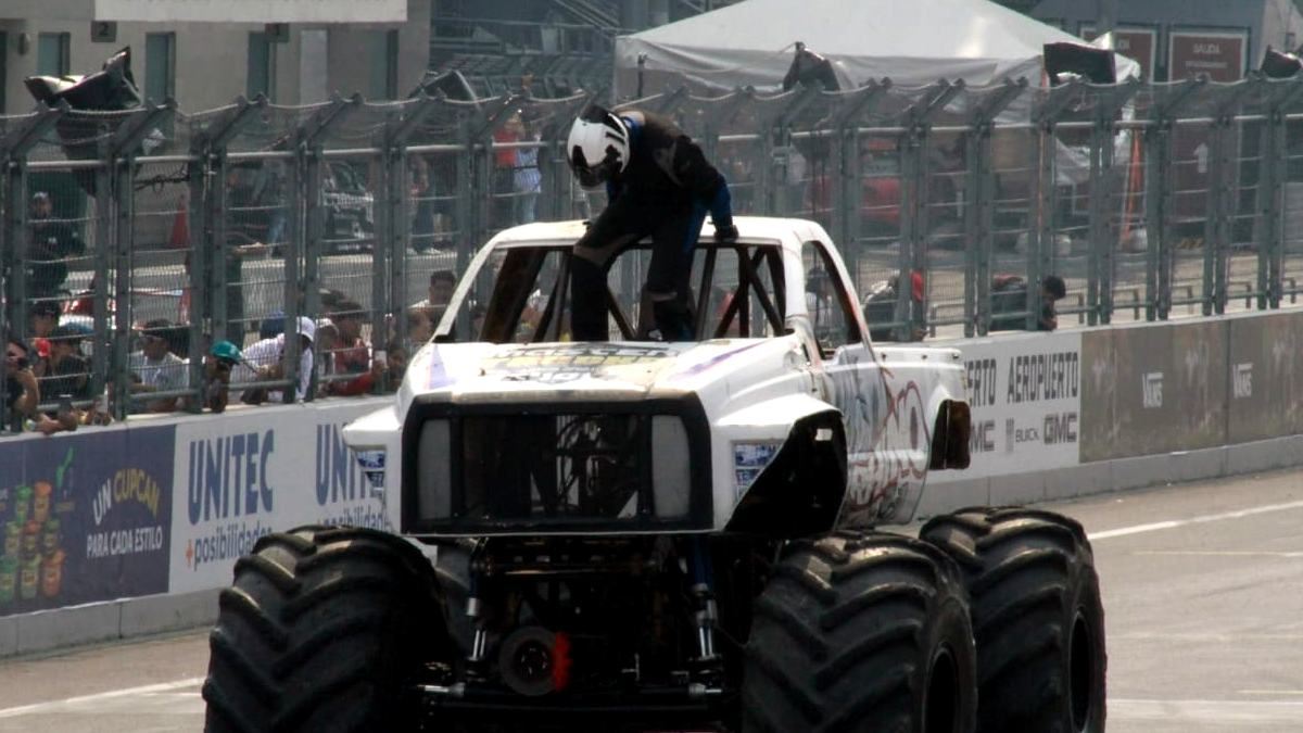 Auto monstruo en el Speedfest 2026