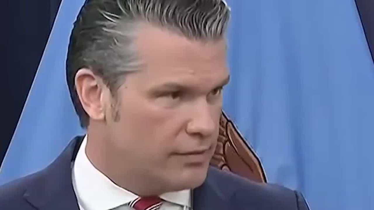 El secretario de Guerra, Pete Hegseth, negó las insinuaciones de que el alto el fuego con Irán hubiera terminado.
