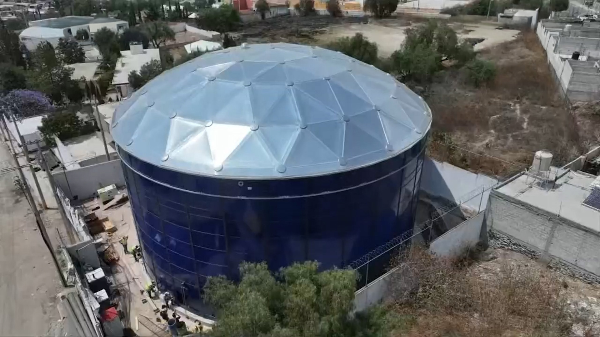 Ecatepec instala tanque maestro de 5 mil m3 en Ciudad Cuauhtémoc para dar agua a 160 mil personas. Inversión de 100 mdp para acabar con el tanteo.
