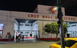 Cruz Roja de Torreón donde se atiende a un menor que fue brutalmente golpeado en la colonia Francisco Villa.
