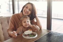 Opciones en Saltillo para celebrar a mamá este 10 de mayo con alta demanda en restaurantes y eventos especiales.