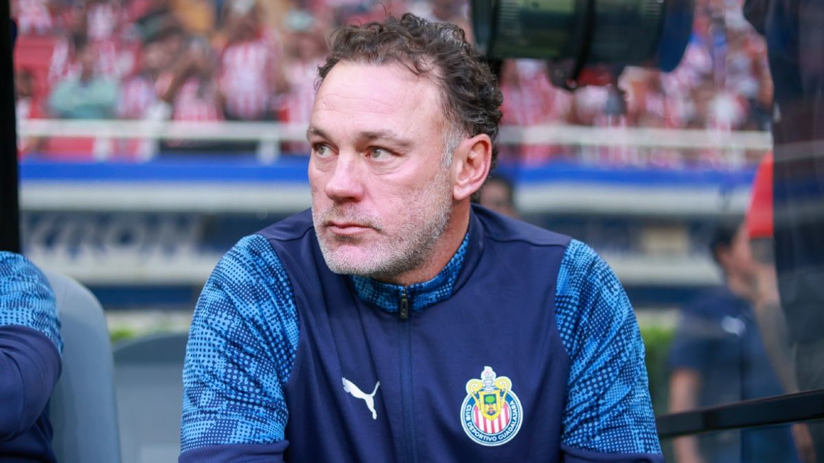 ¿Podrá Milito remontar con Chivas? Analizamos el historial del técnico argentino cuando inicia perdiendo una serie. El Rebaño busca la hazaña ante Tigres.