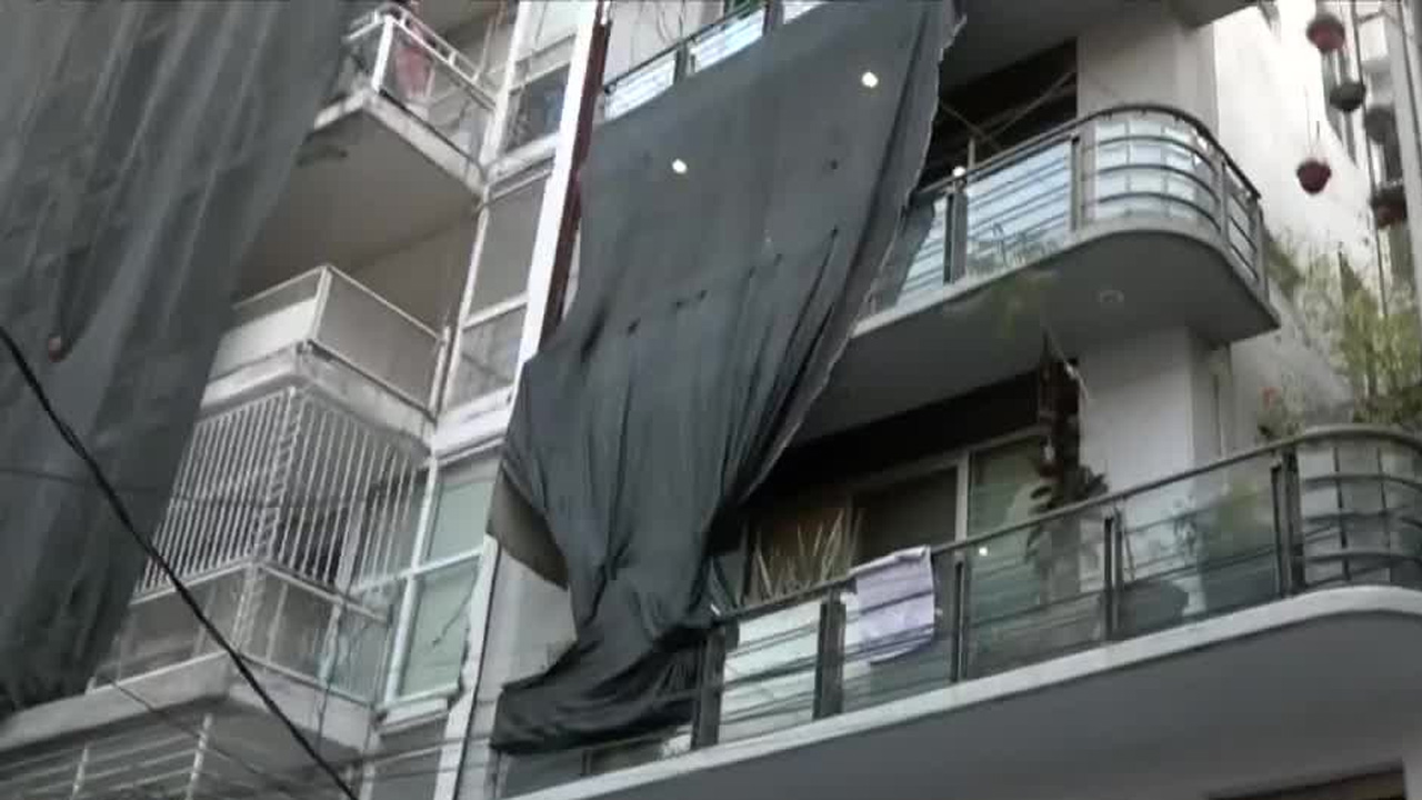 Una persona fue hallada sin vida en avanzado estado de descomposición dentro de su vivienda en la colonia Hipódromo Condesa.