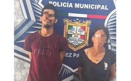 Pareja detenida en Ampliación Lázaro Cárdenas tras ser detectada consumiendo drogas frente a cuatro menores de edad.