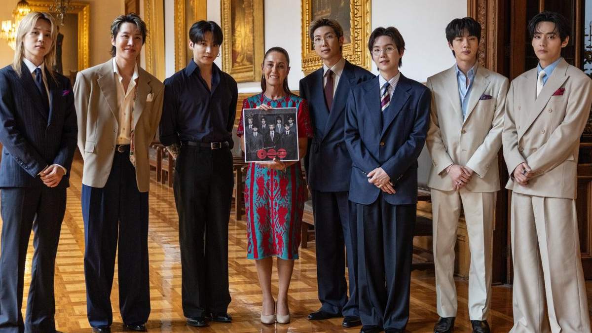 BTS en Zócalo con Claudia Sheinbaum