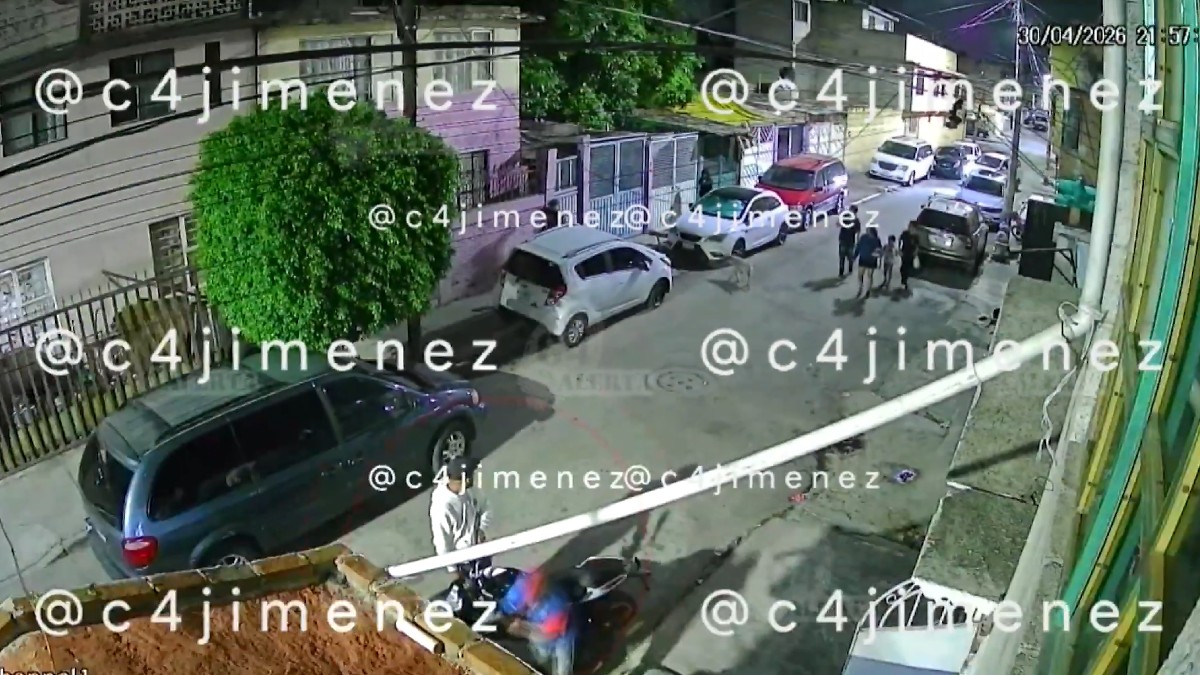 Captan a 'Los Chemas', banda de extorsionadores, atacando a balazos a comerciantes de Iztapalapa