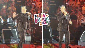 carlos rivera cantando en el palenque de la feria de puebla