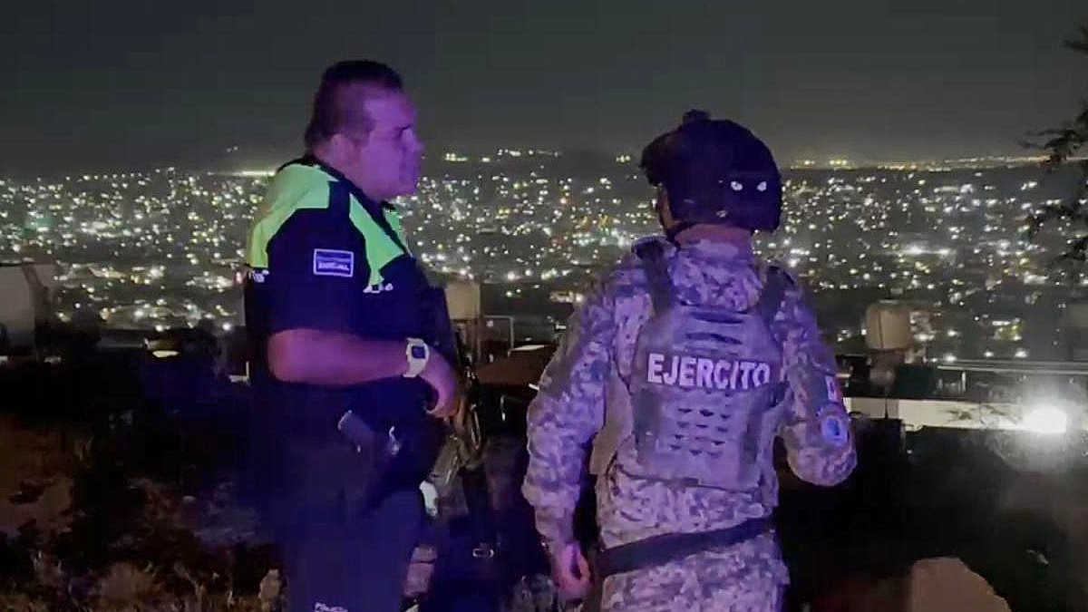 Descubren un cráneo y diversos restos óseos en una brecha de Tonalá. Autoridades de Jalisco e investigadores forenses trabajan en la identificación de la víctim