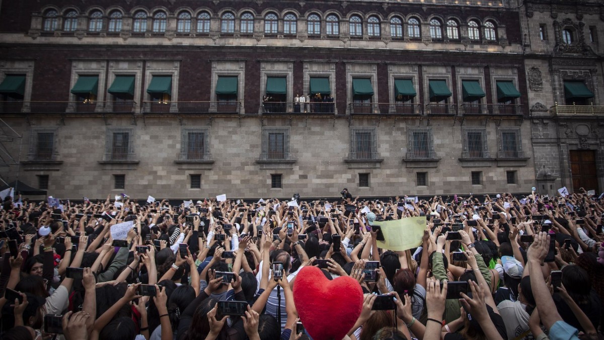 Foto de Sheinbaum con BTS llega a 1 millón de visualizaciones en X