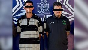 Dos hombres fueron capturados en Colinas del Aeropuerto tras exigir dinero a un comerciante. Se hacían pasar por personal del municipio.