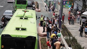 Usuarios del Metro de la Ciudad de México.