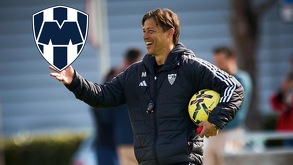 Matías Almeyda, entrenador argentino, es un candidato fuerte para ser nuevo D.T. de Rayados en 2026.