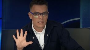 Conductor y periodista Ángel Carrillo durante el Telediario Matutino del 7 de mayo 2026.