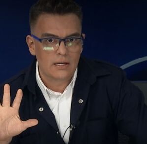 Conductor y periodista Ángel Carrillo durante el Telediario Matutino del 7 de mayo 2026.