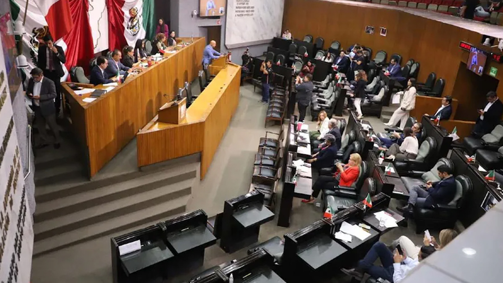 El Congreso de Nuevo León aprobó las mesas de trabajo para la Reforma Judicial. Los foros iniciarán en mayo de 2026 para analizar cambios en las leyes.