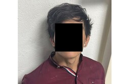Brian, joven detenido por haber agredido a peatones y morder en la oreja a un policía de Torreón.