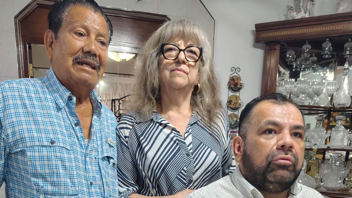 Una familia lesionada tras un accidente en las obras de la Línea 6 del Metro, en Apodaca, denunció falta de apoyo y pidió justicia a las autoridades.