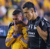Fernando Gorriarán saliendo por lesión en el partido ante Nashville en Champions Cup.