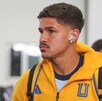 Romulo Zwarg previo a un partido con Tigres.