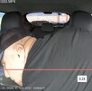 Las imágenes no solo muestran el robo de carteras y celulares, sino el momento en que se sustrajeron objetos de alto valor emocional.