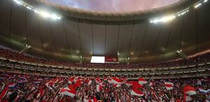 Afición de Chivas en el Estadio Akron
