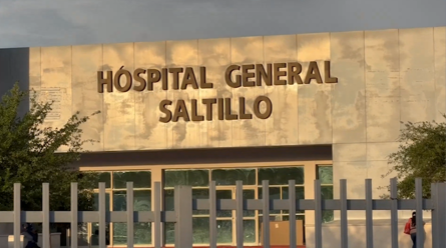Una visita familiar en el panteón Santiago terminó en un accidente que alertó a decenas de asistentes este 10 de Mayo.