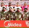 Sevilla está peleando por no descender en LaLiga durante la temporada 2025-26 en España.