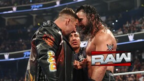 Bron Breakker y Seth Rollins cara a cara momentos antes de su lucha en Backlash.