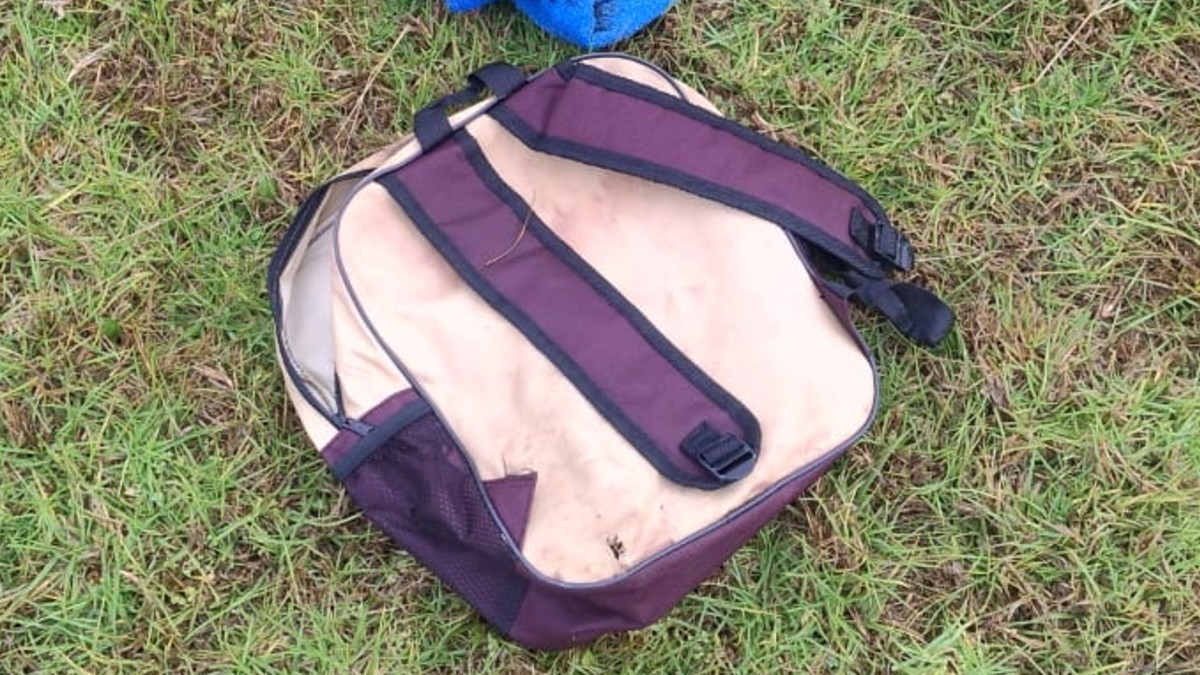 Mochila donde hallaron a bebé muerta en Metepec.