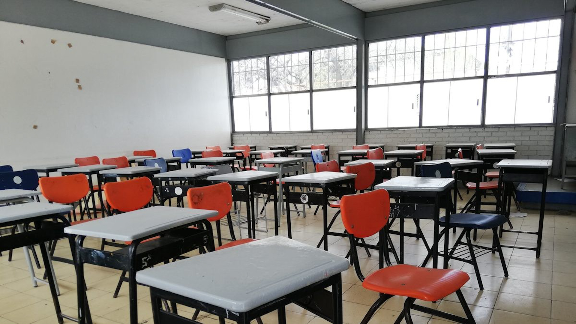 Entérate de la fecha oficial del fin del ciclo escolar 2025-2026 en Nuevo León. Consulta el calendario de la Secretaría de Educación para este verano.