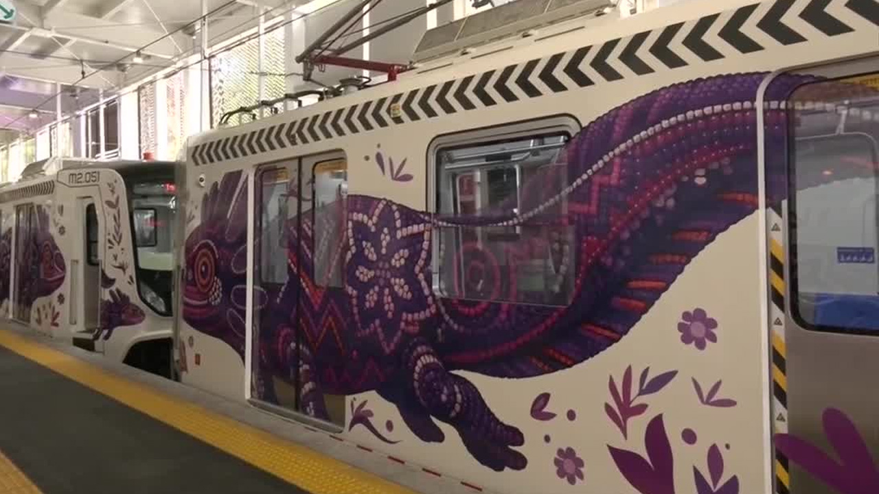 La jefa de Gobierno, Clara Brugada, defendió el concepto de “ajolotizar” la Ciudad de México tras las críticas por el renovado Tren Ligero ‘El Ajolote’.