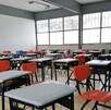 SALÓN DE CLASES CON BUTACAS