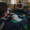 Niños del Estado de México tomando clases en 2026.