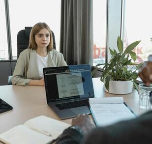 La Feria de empleo en Saltillo tendrá vacantes para jóvenes, profesionistas y transporte gratuito.