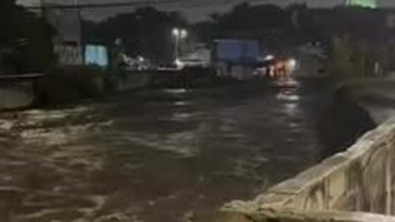Las fuertes lluvias del 11 de mayo causaron importantes estragos en las demarcaciones de Naucalpan y Azcapotzalco, dejando a decenas de familias afectadas.